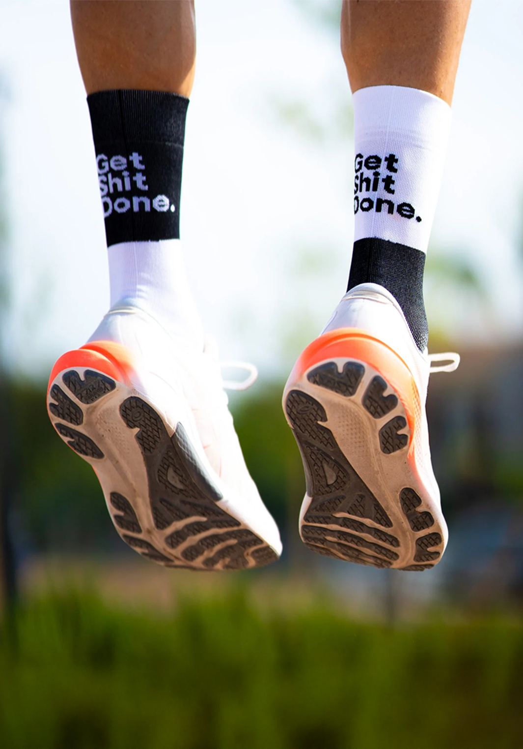 Løpesokker fra Sporcks - tekniske, pustende og gnagsårfrie. Designet for lange økter, raske steg og løpere som forventer mer.